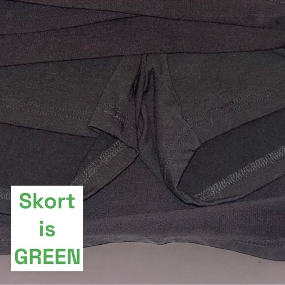 GreenTea Skort Green Athletic Tennis with Pockets Activewear Size XL - Picture 3 of 16